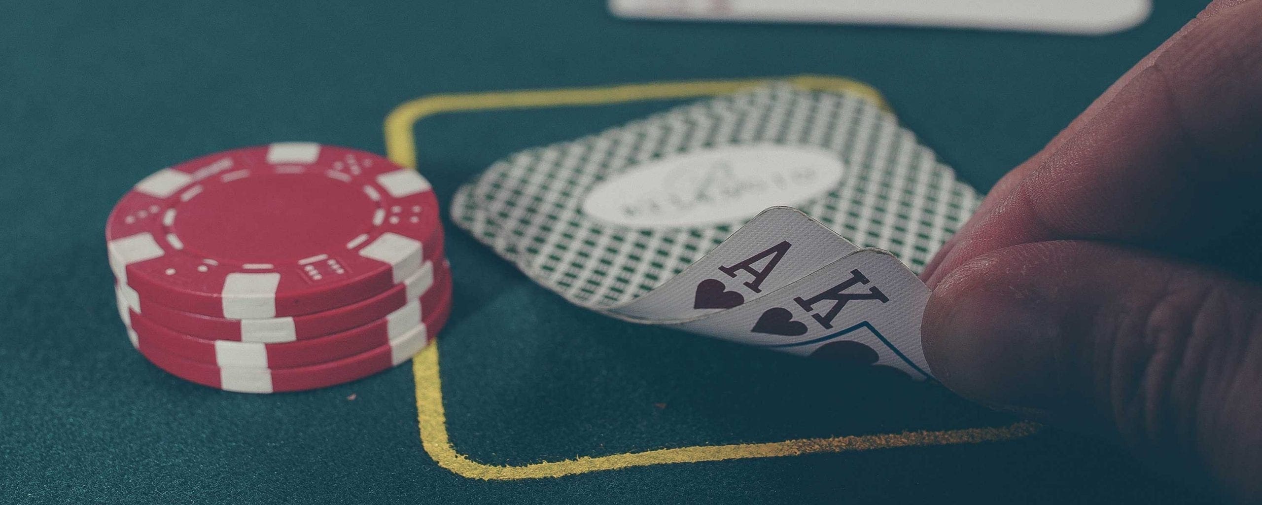 hero-casino-3000×1200 Casino party game at an event