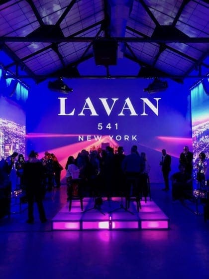 Lavan 541 venue: dark and cool. BizBash NY 2019